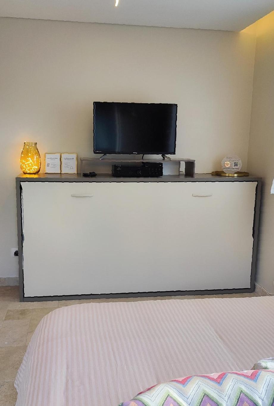 Studio Climatise, Terrasse, Parking Prive, 50M De La Plage سان تروبيه المظهر الخارجي الصورة